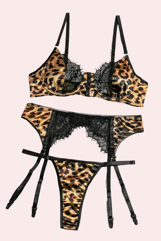 Leopard Set - Set - Feminine UAE - Sensual Lingerie - Leopard - S - Bra Panties & Garter Set - Set -